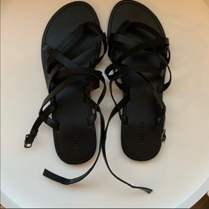 Black strappy sandal